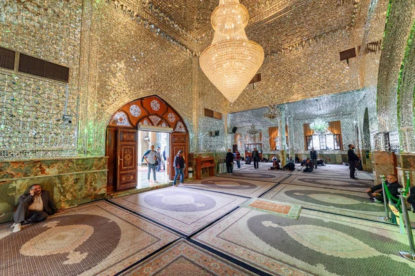 Вид на зал в Имамзех Салех, Тегеран, Иран — стоковое фото