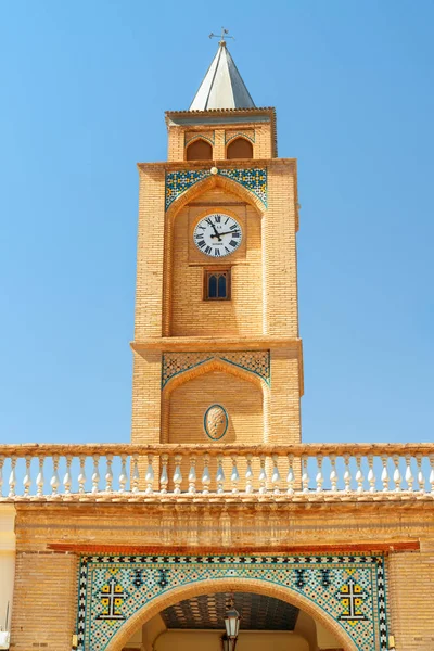 Schilderachtig uitzicht op de klokkentoren in de kathedraal van de Heilige Verlosser — Stockfoto