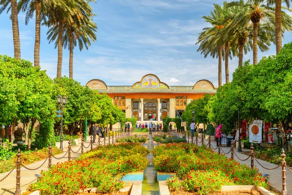 Qavam historischen Haus und traditionellen persischen Garten. Shiraz — Stockfoto