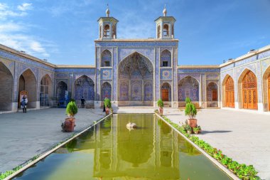 İran 'ın Şiraz kentindeki Nasir el Mulk Camii' nin güzel manzarası.