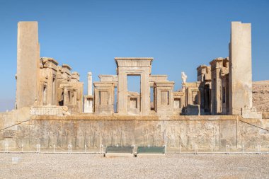 Tachara Sarayı kalıntıları muhteşem ana görünümü, Persepolis