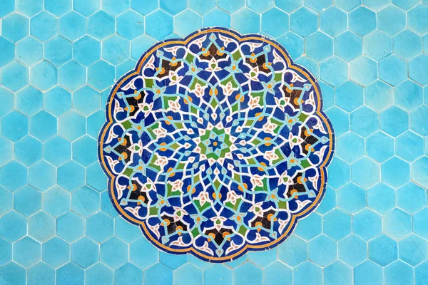 Yezd Jameh Camii içinde Awesome renkli mozaik — Stok fotoğraf