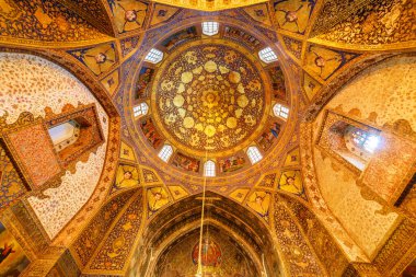 İran, İsfahan 'daki Bedkhem Kilisesi' nin muhteşem iç manzarası.