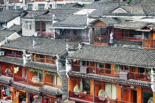 Impresionante Vista Los Tradicionales Tejados Chinos Azulejos Negros Edificios Auténticos —  Fotos de Stock