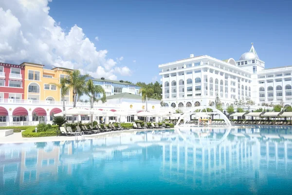Популярный курорт Amara Dolce Vita Luxury Hotel — стоковое фото