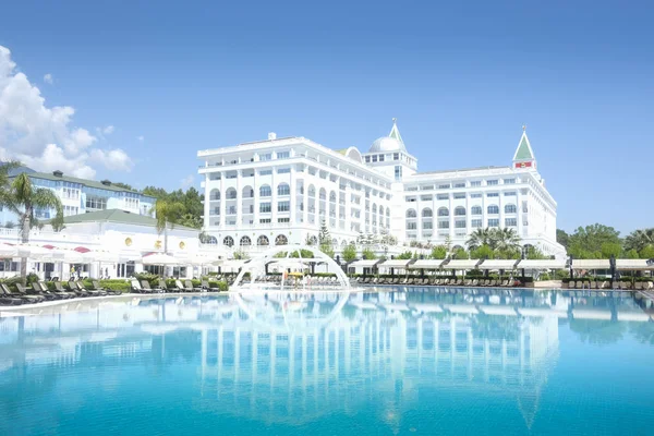 Популярного курорту розкішний готель Amara Dolce Vita — стокове фото