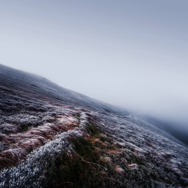 Fantástico paisaje otoñal con heladas —  Fotos de Stock