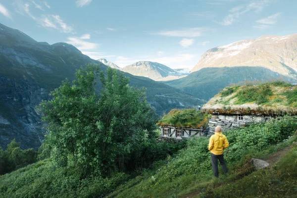 The grass-roofed houses in Norway — Stock Photo, Image