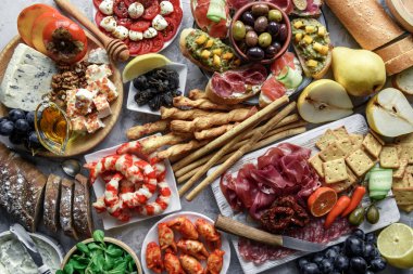 İtalyan antipasti aperatifler seti