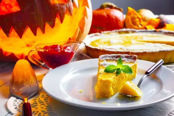 Lahodný domácí koláč na Halloween — Stock fotografie