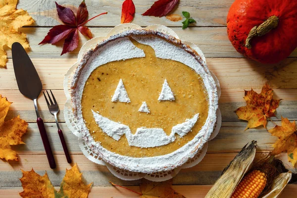 Delicious homemade pie for halloween — Stock Photo, Image