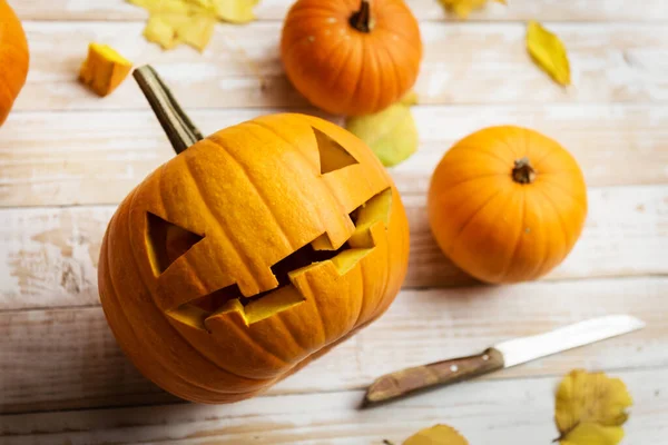 Halloween carving concept — Stockfoto