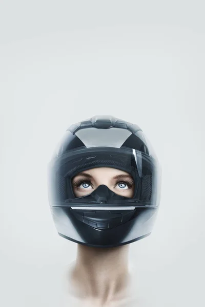 Retrato Jovem Mulher Bonita Capacete Motocicleta Isolado Sobre Fundo Branco — Fotografia de Stock