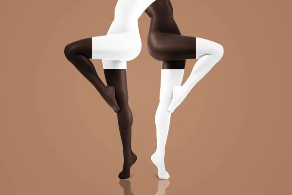 Abstract Photo Two Women Dancing Skin Painted Milk Chocolate — Stock Photo, Image