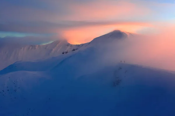 Niewiarygodne Wieczorem Snowy Wzgórza Życia Free Rider Góry Śniegu Niewiarygodne — Zdjęcie stockowe