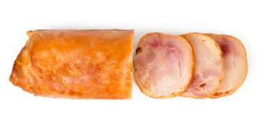 Beyaz parçalar halinde kesilmiş tavuk rulo. Üst formu.