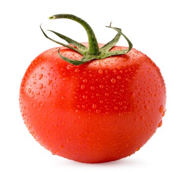 Suyun içinde olgun domates beyaz üzerinde yakın düşer. Izole.