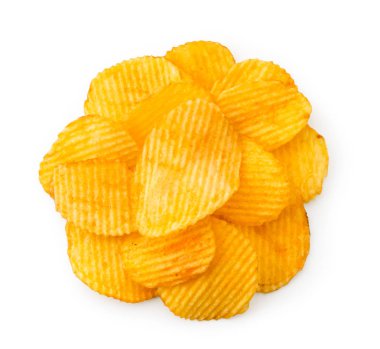 Beyaz bir arka plan üzerinde oluklu cips yığını. Üst görünümü.
