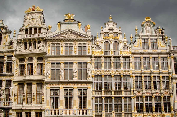 Palacios de Bruselas en la Grand Place — Foto de Stock