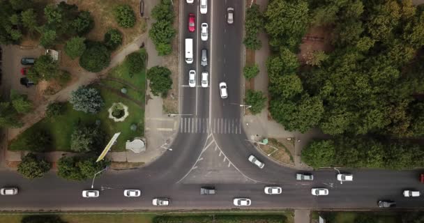Drone Vidéo Aérienne Vue Aérienne des embouteillages des autoroutes. Vue du haut vers le bas du drone .