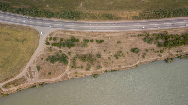 Vista Aérea Superior Verão Árvores Verdes Rio Estradas Fundo Floresta — Fotografia de Stock