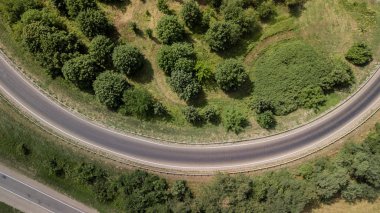 Hareketli otoyol gelmek, ringway, dolambaçlı bir arabanın hava atış