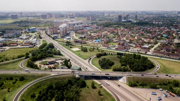 Hareketli otoyol gelmek, ringway, dolambaçlı bir arabanın hava atış