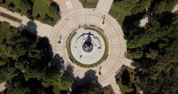 Antenn Direkt Ovanför Vyn Parkområde Nära Monument Till Catherine Ett — Stockvideo