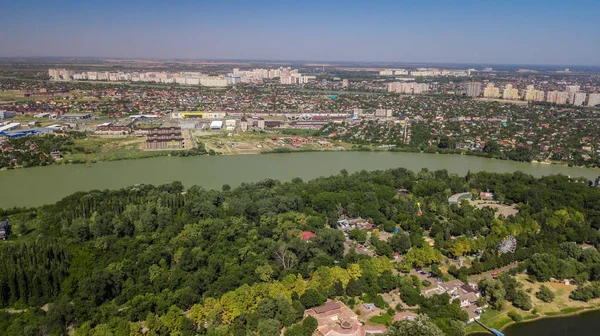 Vista aérea del sur de Rusia, Krasnodar Krai, ciudad de Krasnodar en 2018 —  Fotos de Stock