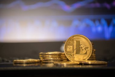 Ufuk mavi grafik zemin üzerine altın Lightcoin.