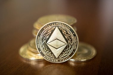 Eter kimin blockchain Ethereum platformu tarafından oluşturulan bir cryptocurrency olduğunu.
