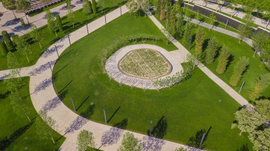 Dikey havadan yukarıdan aşağıya görünüm çekimi ve Krasnodar şehir parkıaşağı bakıyor, Rusya