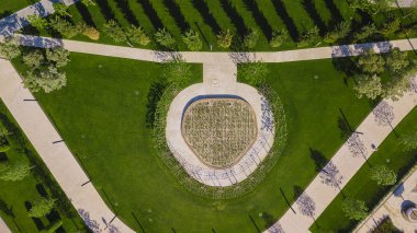 Dikey havadan yukarıdan aşağıya görünüm çekimi ve Krasnodar şehir parkıaşağı bakıyor, Rusya
