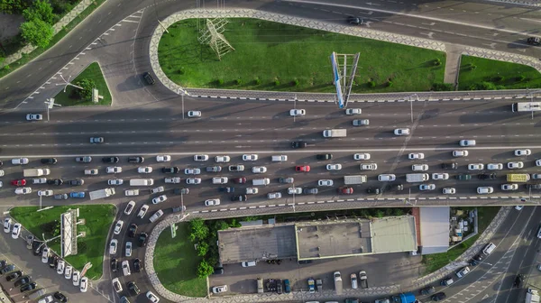 Drones Eye View - trafik sıkışıklığı üst görünümü, ulaşım konsepti
