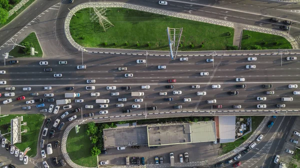 Drones Eye View - trafik sıkışıklığı, ulaşım konsepti araba