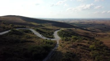 Çeçen Cumhuriyeti'nde dağ yolu, Kuzey Kafkasya, Rusya