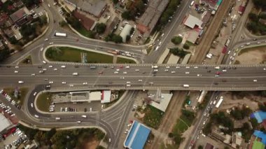 Drones Eye View - soyut karayolu trafik sıkışıklığı üst görünüm, ulaşım kavramı 6