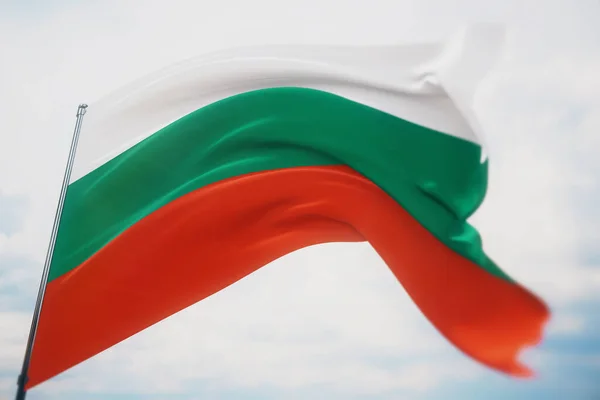 Sventolando bandiere del mondo - bandiera della Bulgaria. Girato con una bassa profondità di campo, messa a fuoco selettiva. Illustrazione 3D. — Foto Stock
