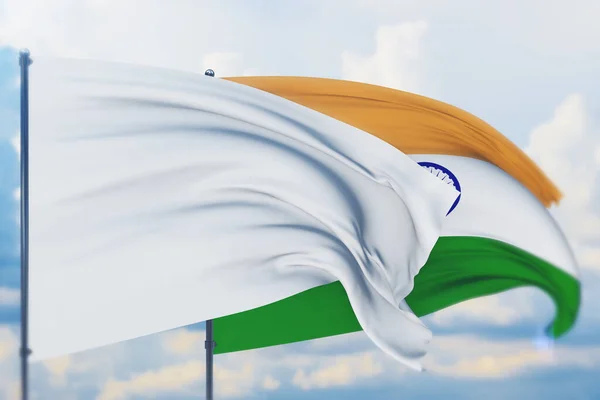 Weiße Flagge am Fahnenmast, die im Wind weht und die Flagge Indiens. Nahaufnahme, 3D-Illustration. — Stockfoto