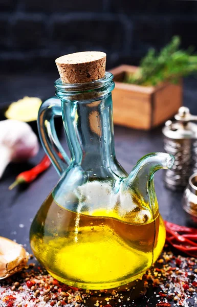 Aromatisk Olja Glasflaska Ett Bord — Stockfoto