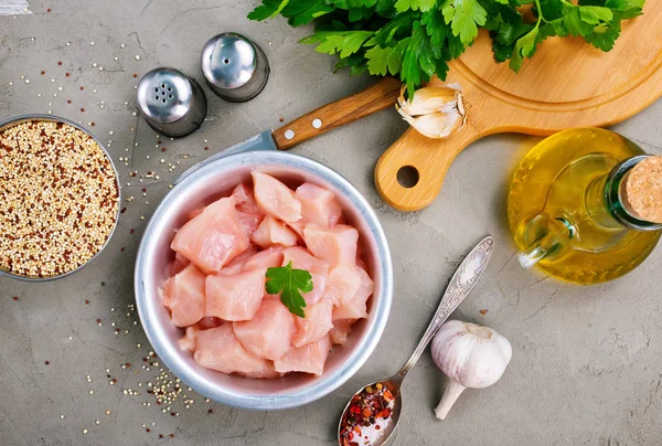 Rauwe Kipfilet Kom Bovenaanzicht — Stockfoto