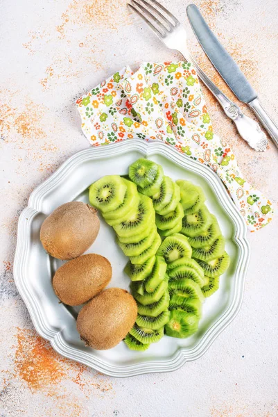 Verse Kiwi Metalen Plaat Sap Kiwi — Stockfoto