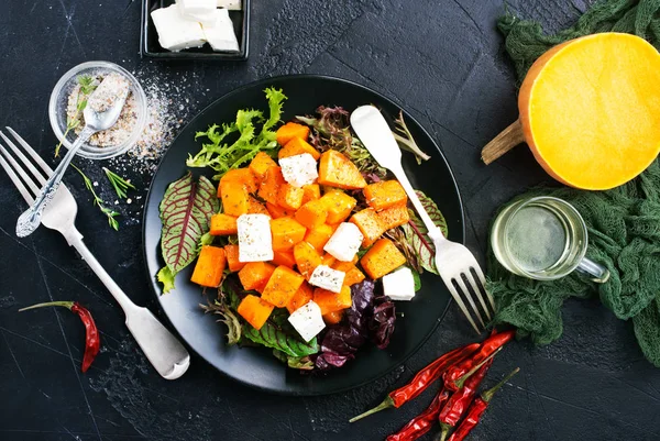 Ensalada Con Calabaza Zanahoria Queso Ensalada Dieta — Foto de Stock