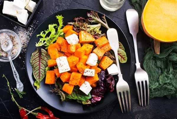 Ensalada Con Calabaza Zanahoria Queso Ensalada Dieta — Foto de Stock