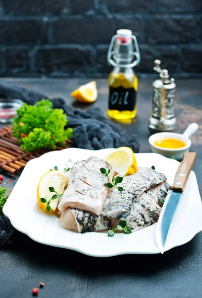 Primer Plano Filete Pescado Vapor Con Hierbas Limón — Foto de Stock