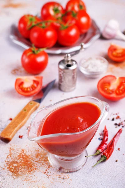 Salsa Con Especias Aromáticas Salsa Tomate Fresco — Foto de Stock