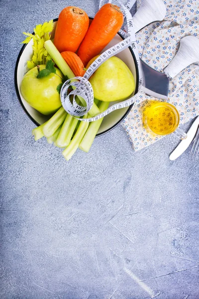 Ingredientes Para Ensalada Dieta Manzanas Apio Zanahorias Frescas —  Fotos de Stock