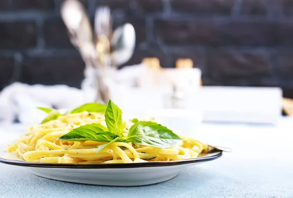 Macarrão Com Pesto Prato Espaguete Com Pesto Nozes — Fotografia de Stock