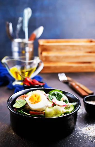 siyah kase sebze ile haşlanmış yumurta 