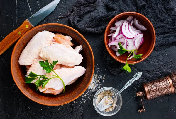 Raw Chicken Wings Spices Salt Bowl Grey Tabletop — Stock Photo, Image